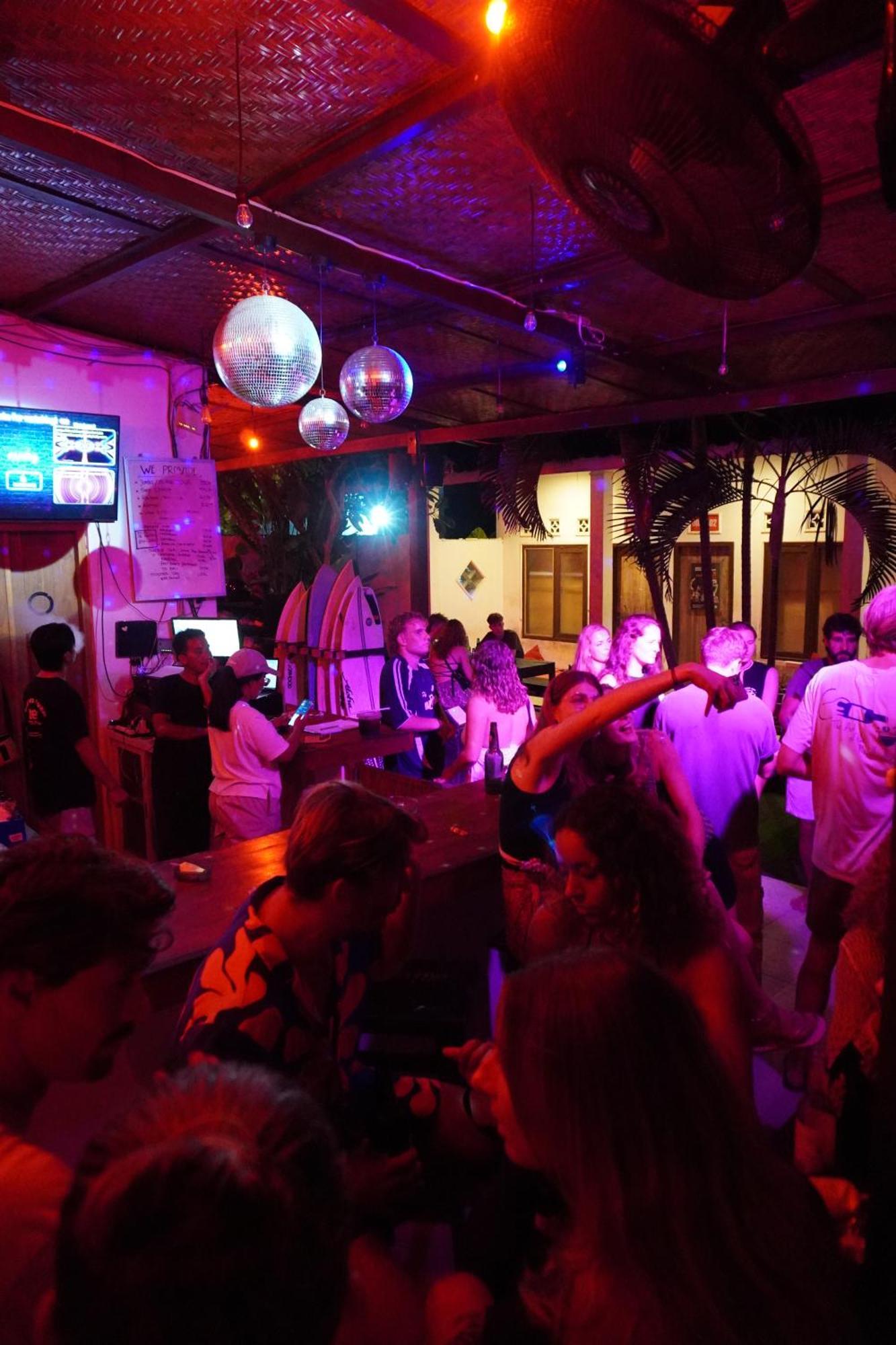 Indonesia Backpacker Hostels Kuta  Extérieur photo